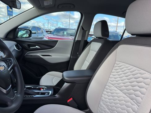 Certified 2021 Chevrolet Equinox LS image 26