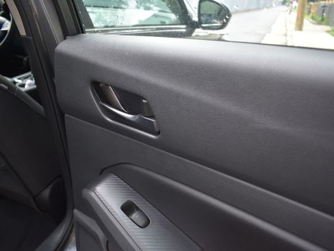 Used 2025 Nissan Altima 2.5 SV FWD image 25
