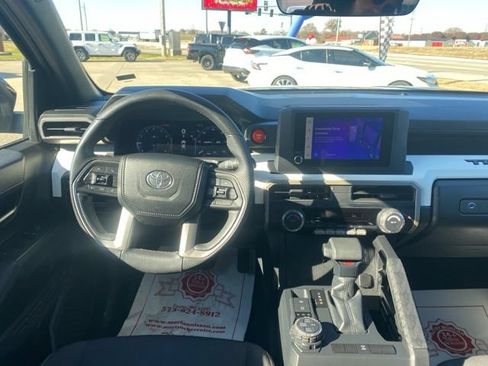 Used 2024 Toyota Tacoma TRD Off-Road AWD/4WD image 13