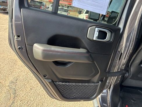 Used 2020 Jeep Gladiator Rubicon image 16