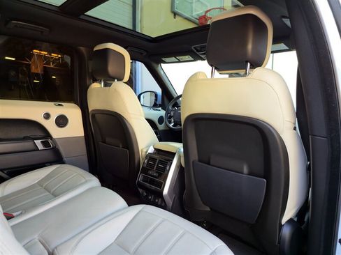 Used 2019 Land Rover Range Rover Sport HSE AWD/4WD image 35
