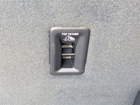 New 2026 Chevrolet Equinox LT w/ Convenience Package II image 33