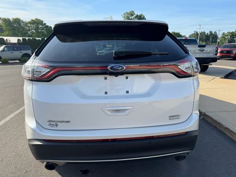 Used 2016 Ford Edge SEL w/ Equipment Group 201A FWD image 8