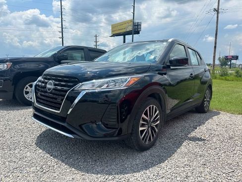 Certified 2024 Nissan Kicks SV FWD image 1