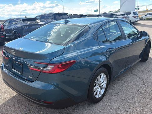 Used 2025 Toyota Camry LE FWD image 3