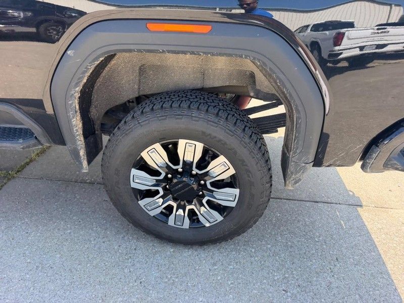 Used 2024 GMC Sierra 2500 Denali w/ Max Trailering Package AWD/4WD image 6