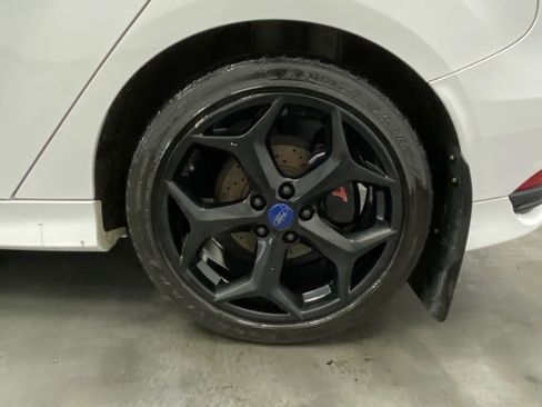 Used 2016 Ford Focus ST FWD image 18