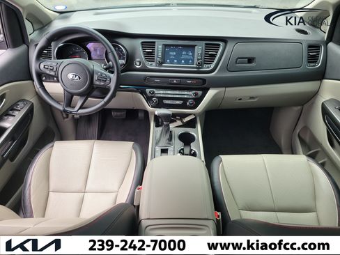 Used 2021 Kia Sedona EX FWD image 16