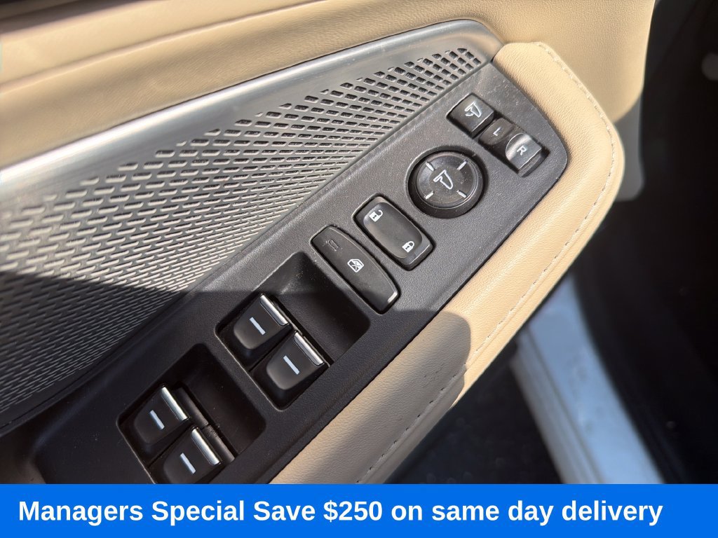 Used 2022 Acura MDX w/ Technology Package AWD/4WD image 12