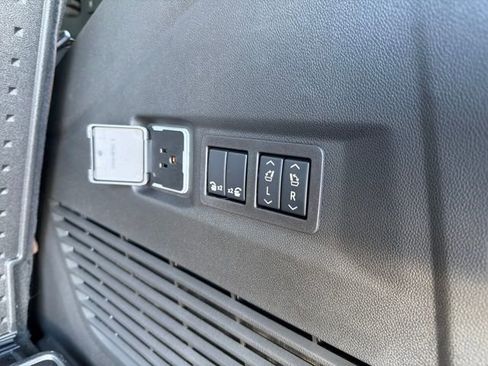 New 2026 Chevrolet Tahoe High Country image 9