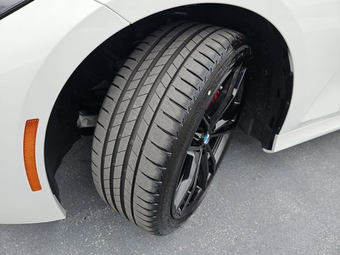 Used 2023 BMW 330i Sedan w/ M Sport Package image 32