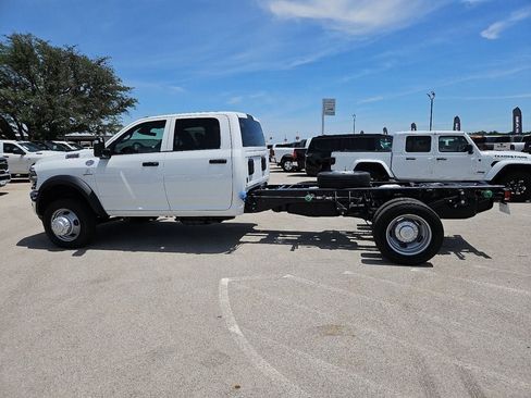 New 2026 RAM 5500 Tradesman AWD/4WD image 3