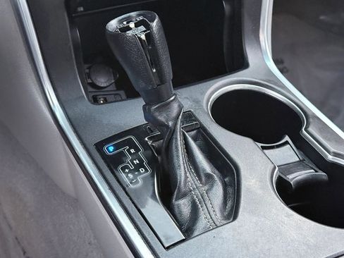 Used 2015 Toyota Camry LE image 26