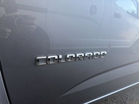 Used 2018 Chevrolet Colorado Z71 AWD/4WD image 31