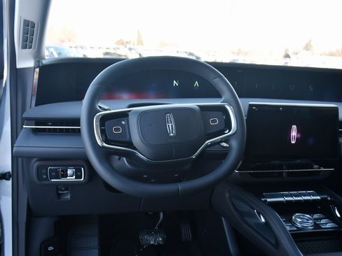 Used 2026 Lincoln Nautilus Premier w/ Equipment Group 102A image 12