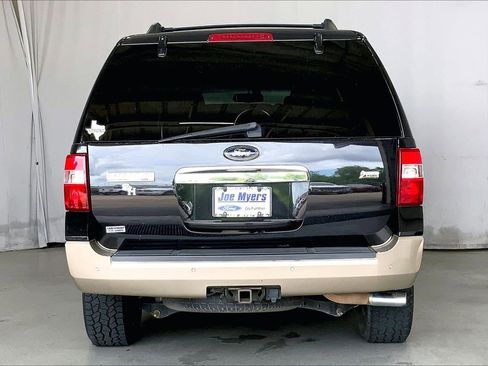 Used 2013 Ford Expedition XLT RWD image 4