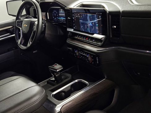 Used 2023 Chevrolet Silverado 1500 LTZ w/ LTZ Convenience Package II image 34