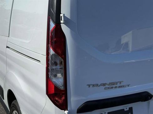 Used 2019 Ford Transit Connect XLT image 8