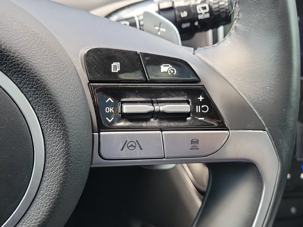 Used 2023 Hyundai Tucson Limited AWD/4WD image 10