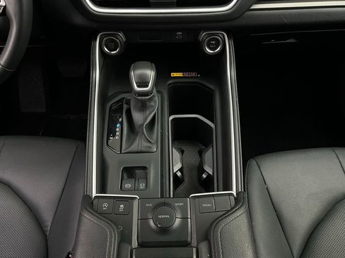 Used 2025 Toyota Grand Highlander XLE image 16