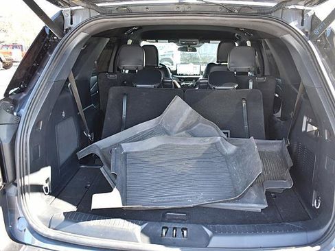 Used 2025 Ford Explorer ST-Line image 7