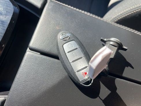 Used 2021 Nissan Rogue SV image 58