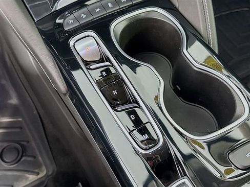 Used 2021 Buick Envision Avenir w/ Technology Package II AWD/4WD image 19