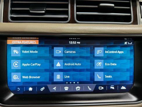 Used 2017 Land Rover Range Rover HSE image 15