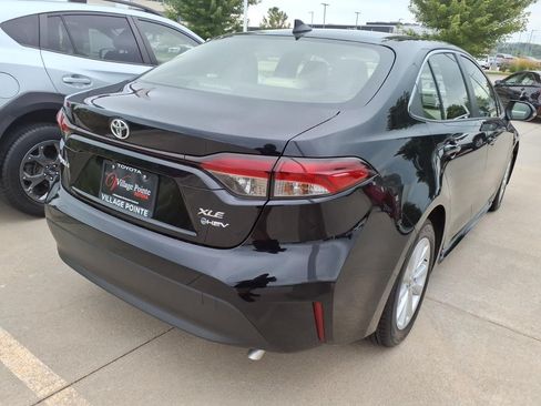 Used 2026 Toyota Corolla XLE FWD image 4