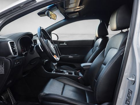 Used 2020 Kia Sportage S FWD image 25