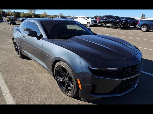 Used 2023 Chevrolet Camaro LT image 1