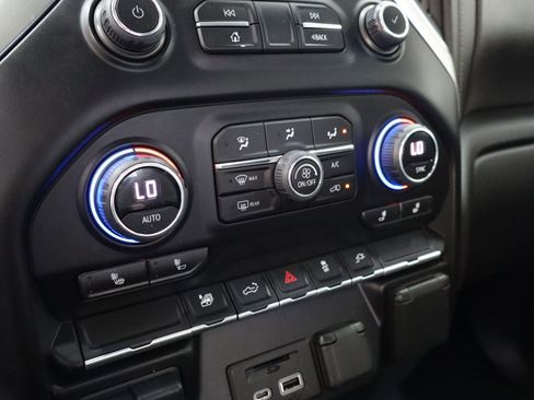 Used 2023 Chevrolet Silverado 3500 LT w/ Convenience Package image 23