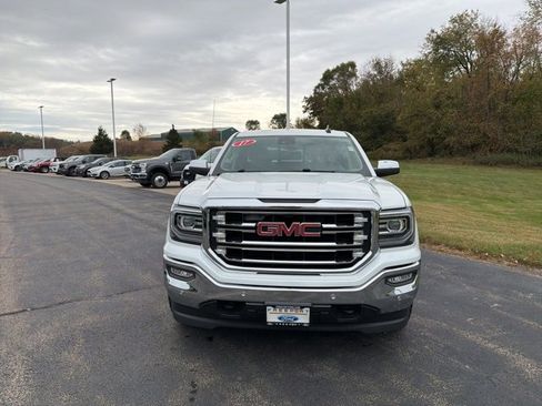 Used 2017 GMC Sierra 1500 SLT image 2