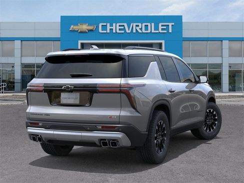New 2026 Chevrolet Traverse Z71 w/ Enhanced Driving Package image 4