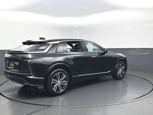 Used 2024 Cadillac Lyriq Luxury RWD image 37