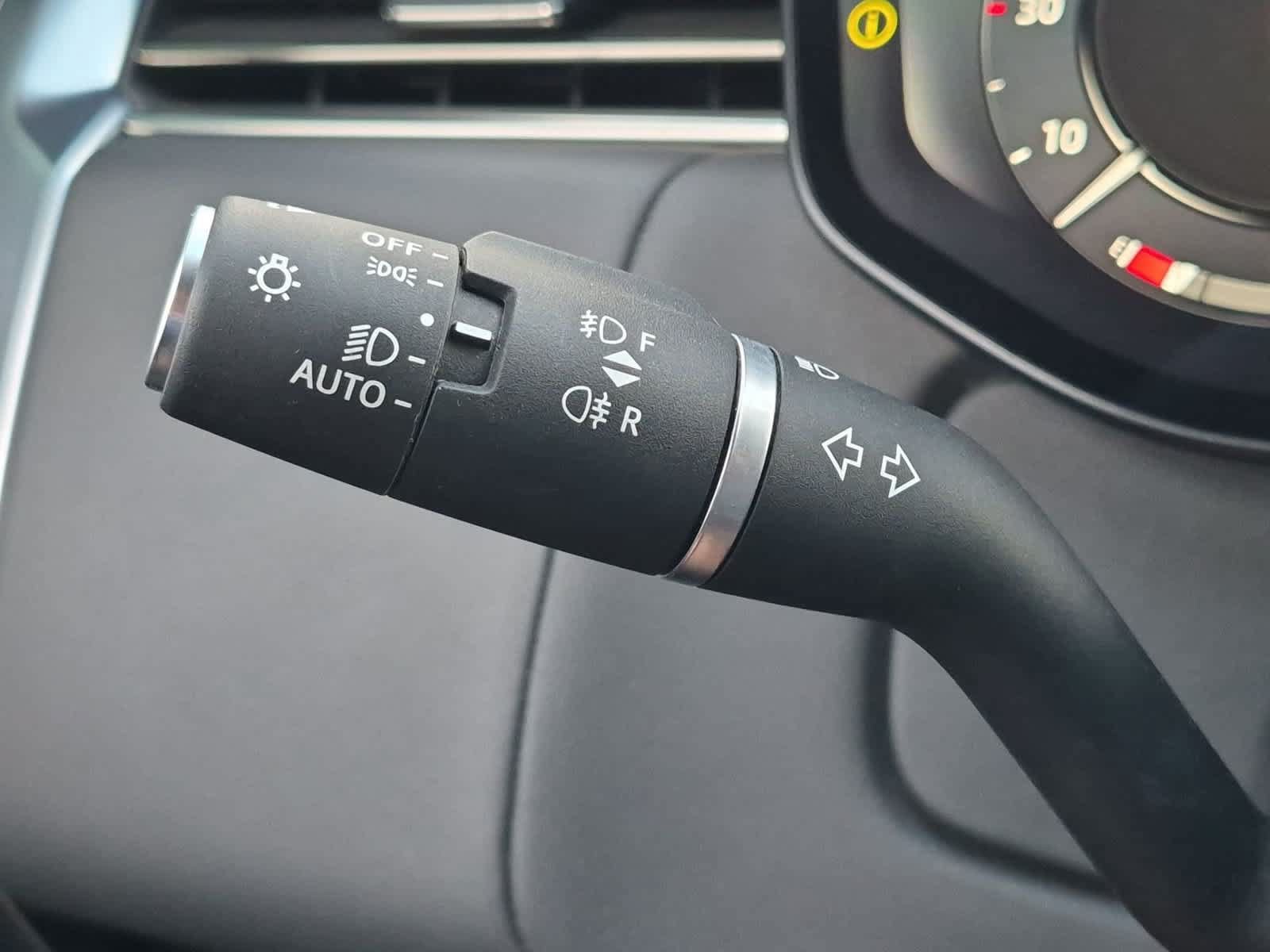 Used 2023 Land Rover Range Rover SE AWD/4WD image 28