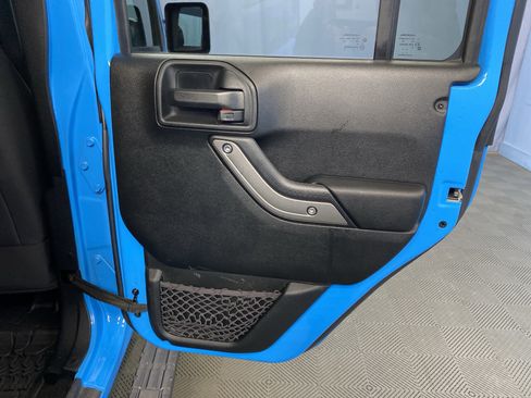 Certified 2018 Jeep Wrangler Unlimited Sport S image 37