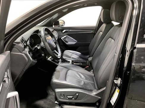 Certified 2023 Audi Q3 2.0T Premium image 26