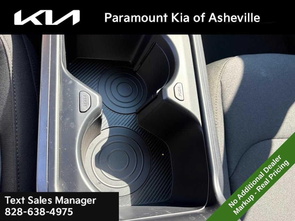 New 2026 Kia K4 FWD image 26