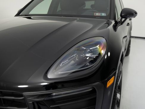 New 2026 Porsche Macan AWD/4WD image 37