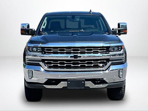 Used 2017 Chevrolet Silverado 1500 LTZ w/ LTZ Plus Package AWD/4WD image 4