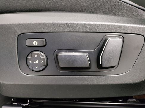 Used 2026 BMW X3 xDrive30i w/ Premium Package AWD/4WD image 13