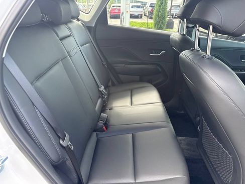 Used 2026 Hyundai Kona SEL Premium FWD image 18