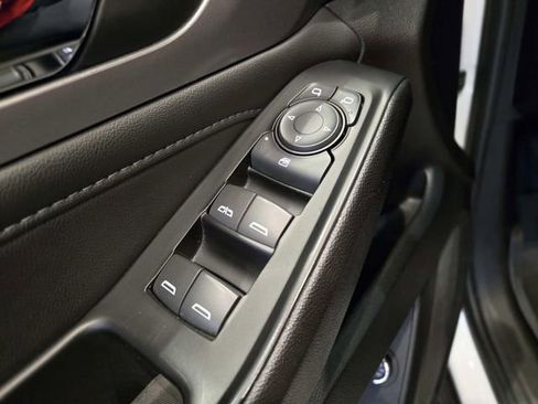 Used 2023 Chevrolet Traverse LT w/ LPO, Floor Liner Package image 33