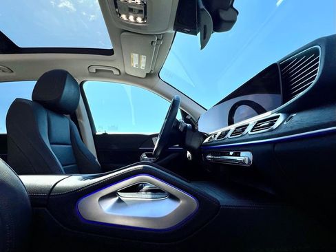 Certified 2024 Mercedes-Benz GLE 450e 4MATIC image 9