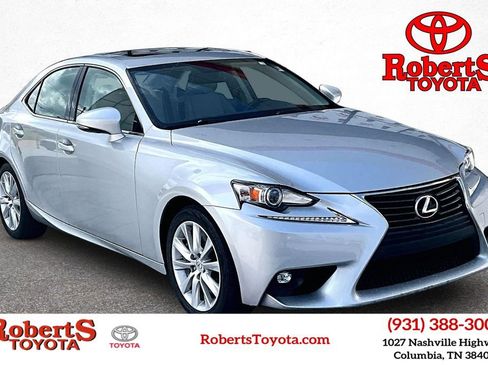 Used 2016 Lexus IS 200t RWD image 1