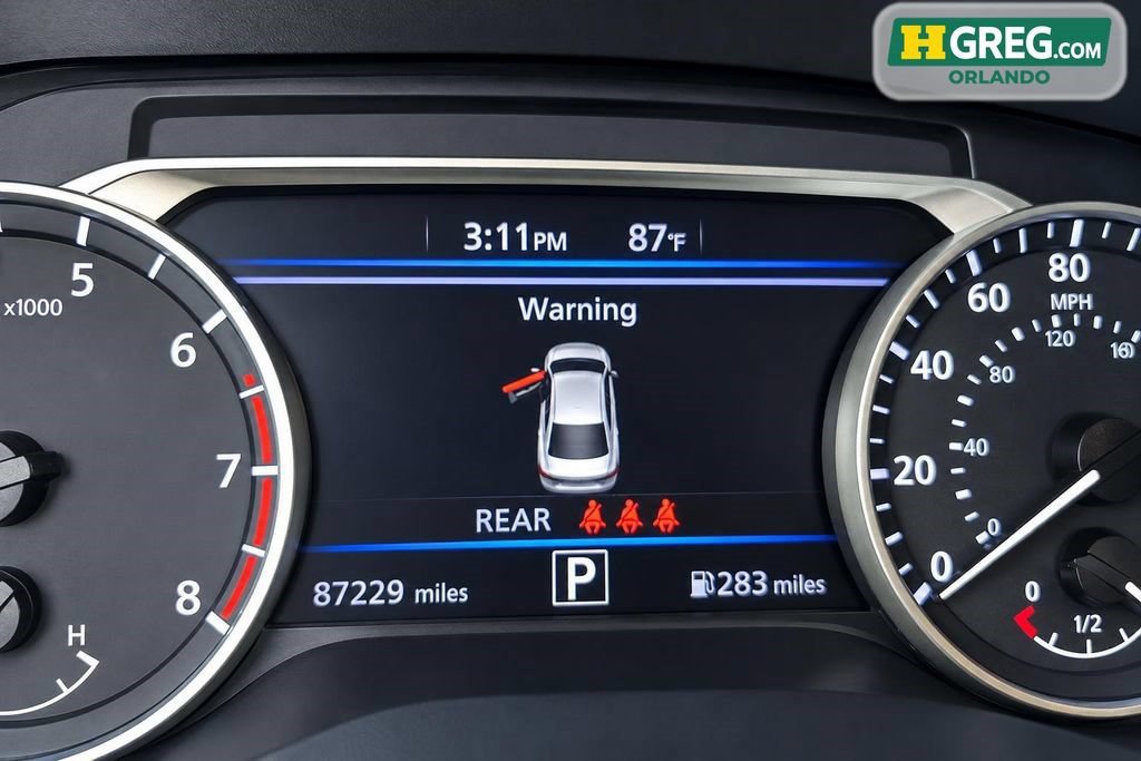 Used 2022 Nissan Sentra SR w/ SR Premium Package FWD image 14