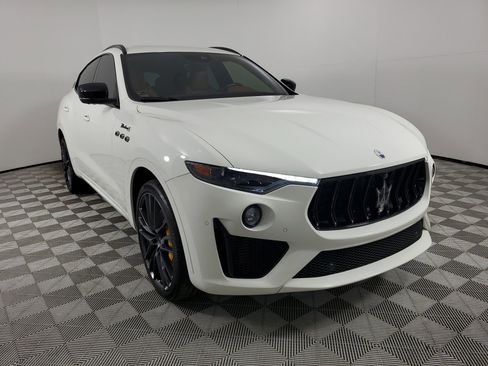 Used 2023 Maserati Levante Modena S image 2