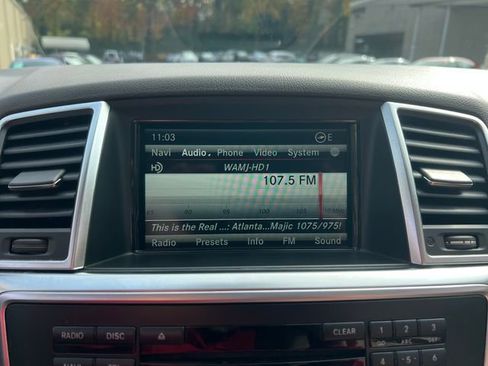 Used 2015 Mercedes-Benz ML 350 4MATIC w/ Premium 1 Package image 26