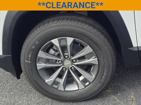 New 2026 Chevrolet Equinox LT FWD image 30